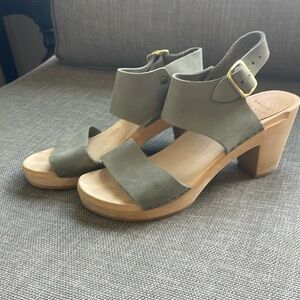 Bryr Miranda High Heel Clogs Wood Sandals Size 38 8 Agave
